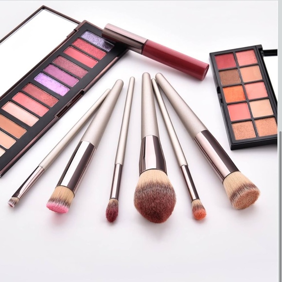 Luxury Soft Makeup Brush Set (10pc) w/ Travel Case | Rose Gold | Professional & - Picture 3 of 3